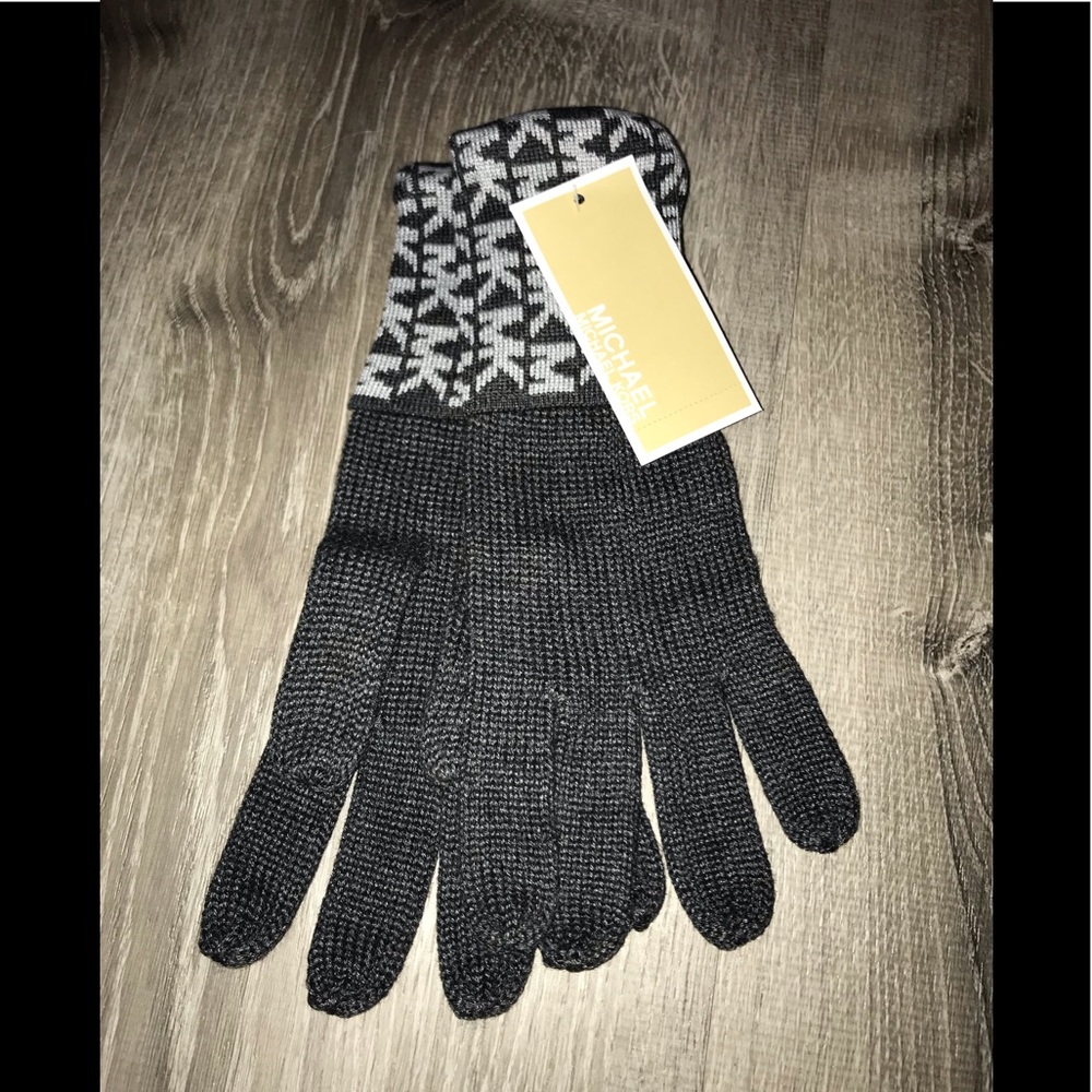 NWT Michael Kors gloves